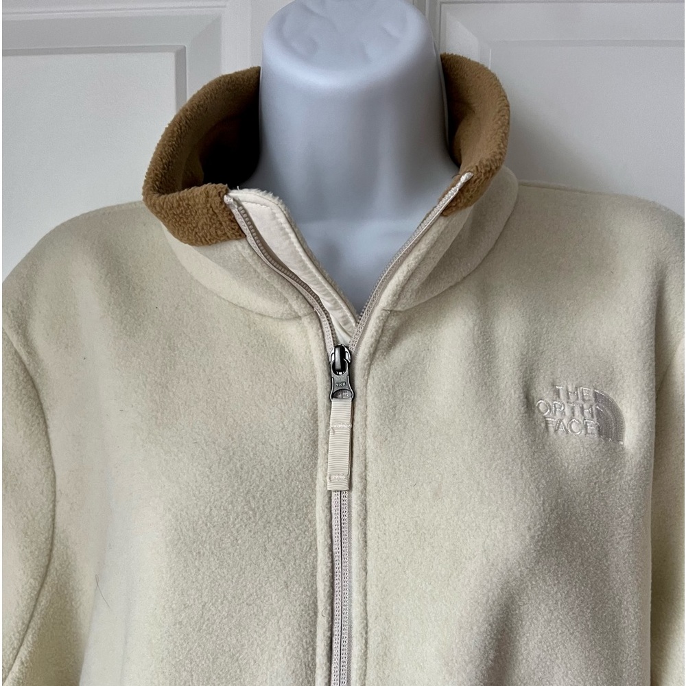NWT ❤️ The North Face Campbell Half Zip Fleece.